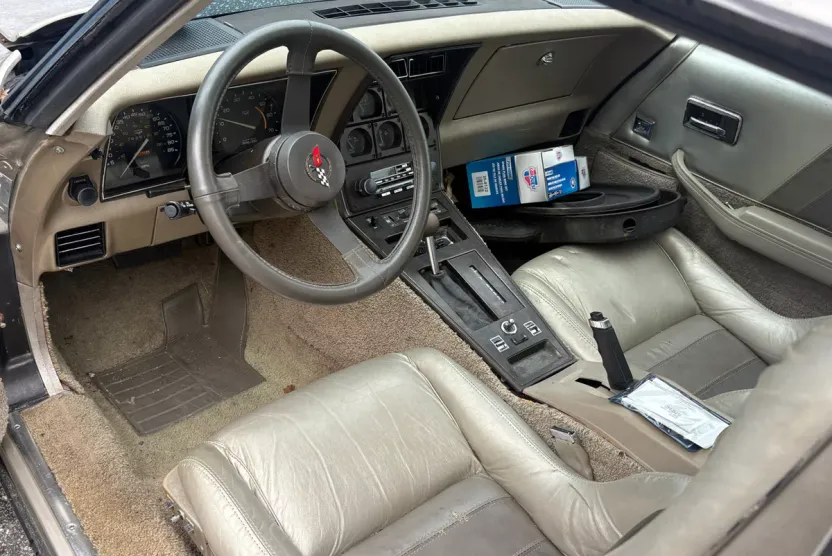1982 Chevrolet Corvette photo 1