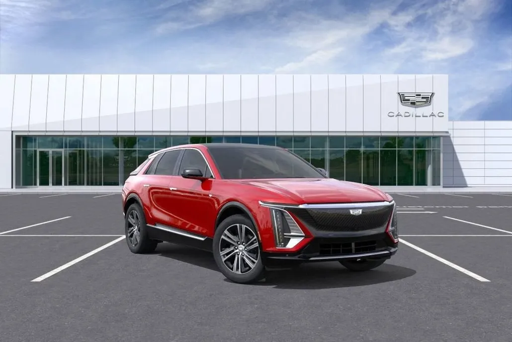 2025 Cadillac Lyriq Luxury photo 1