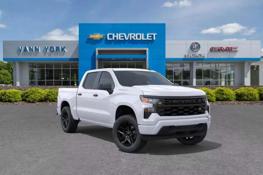 2026 Chevrolet Silverado 1500 Custom photo 1