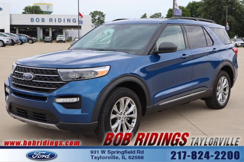 2023 Ford Explorer XLT photo 1