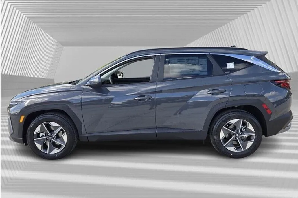 2026 Hyundai Tucson SEL photo 1