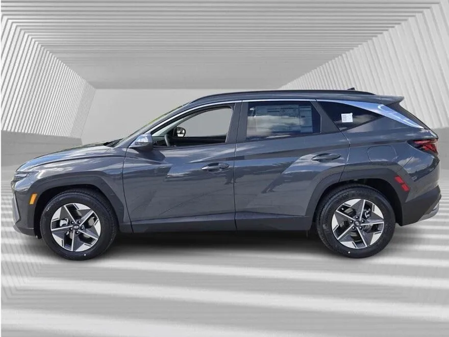 2026 Hyundai Tucson SEL photo 1