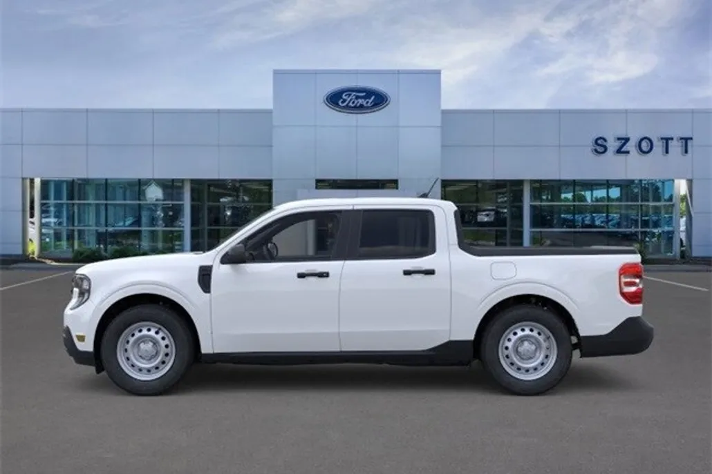 2025 Ford Maverick XL photo 1