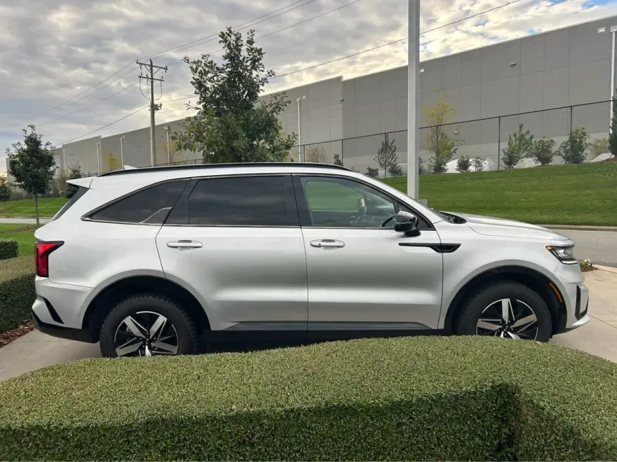 2021 Kia Sorento EX photo 1