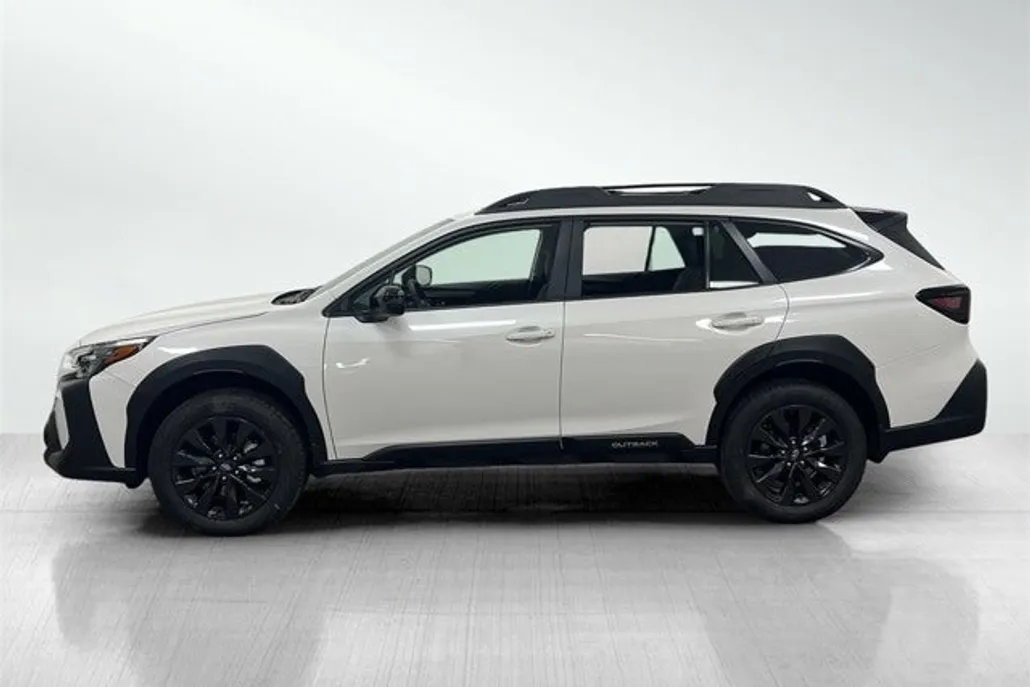 2025 Subaru Outback Onyx Edition photo 1
