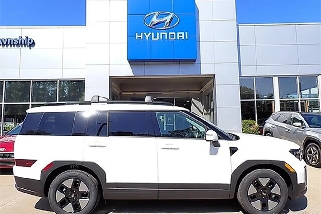 2026 Hyundai Santa Fe SEL photo 1