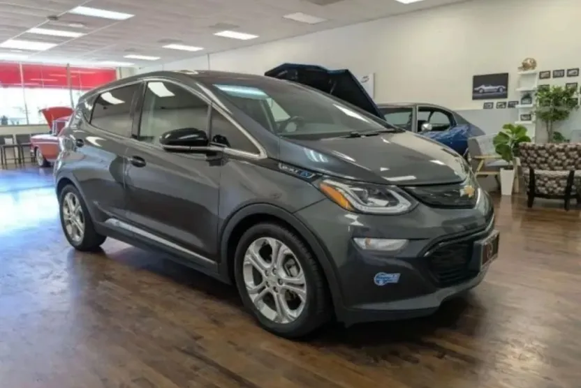 2020 Chevrolet Bolt EV photo 1