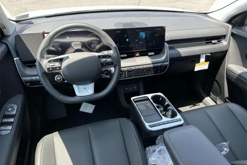 2025 Hyundai Ioniq 5 SEL photo 1