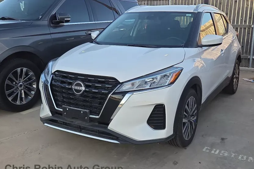 2024 Nissan Kicks SV photo 1
