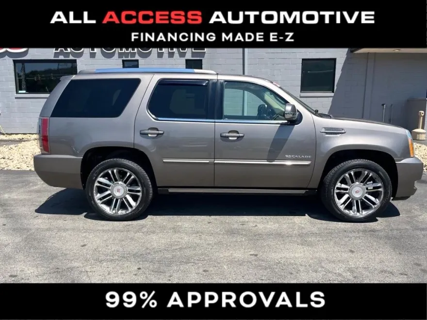 2012 Cadillac Escalade Premium photo 1