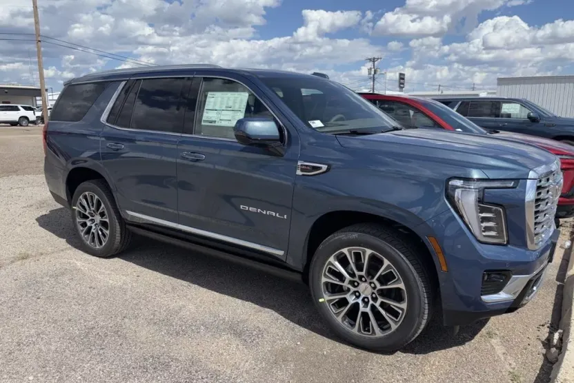 2026 Gmc Yukon Denali photo 1