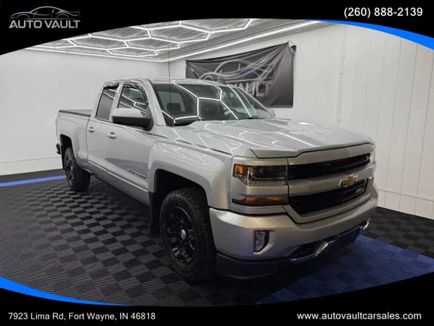 2017 Chevrolet Silverado 1500 Z71 LT photo 1