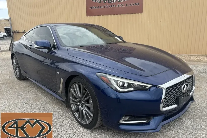 2017 Infiniti Q60 3.0t Sport photo 1