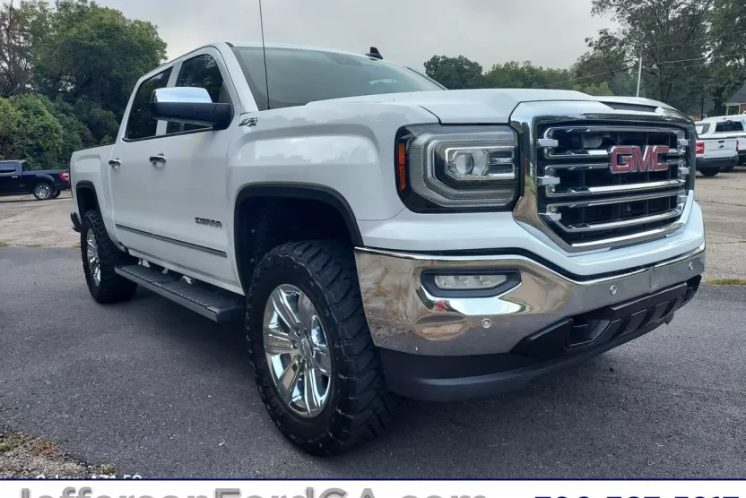 2017 Gmc Sierra 1500 SLT photo 1