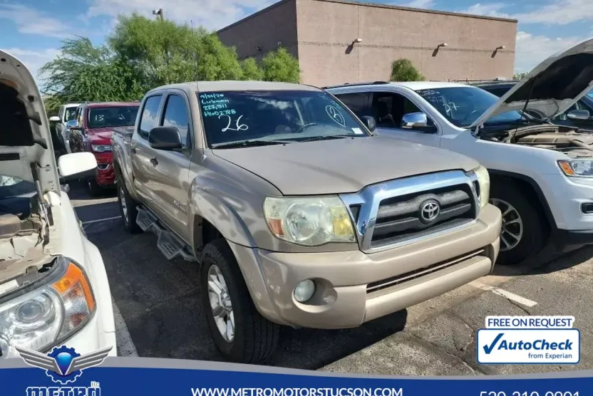 2005 Toyota Tacoma PreRunner SR5 photo 1