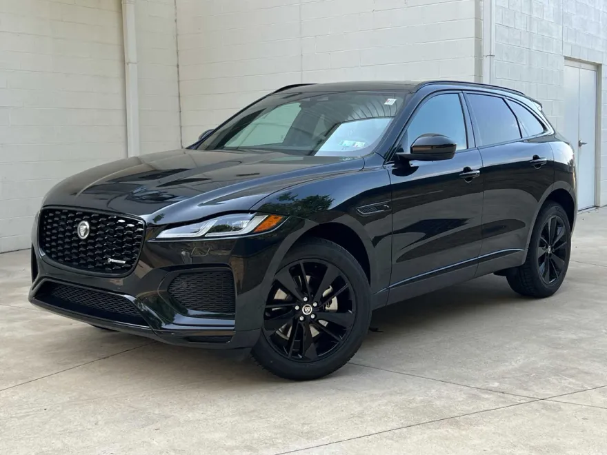 2025 Jaguar F-PACE P250 R-Dynamic S photo 1