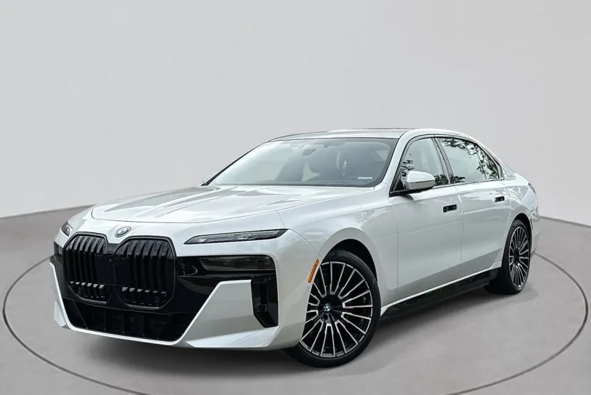 2025 Bmw i7 xDrive60 photo 1