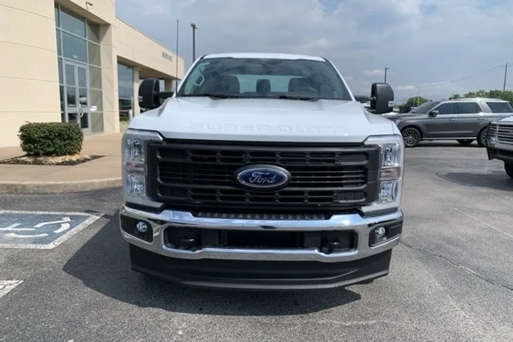 2026 Ford F-250 photo 1