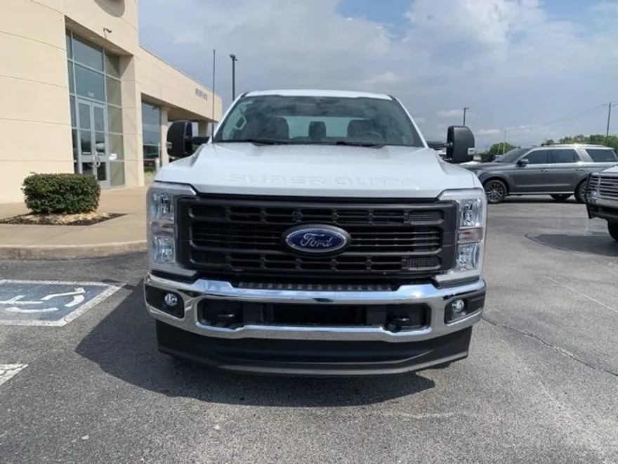 2026 Ford F-250 photo 1