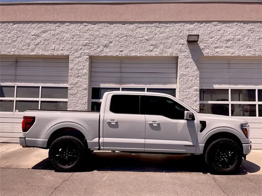 2024 Ford F-150 Lariat photo 1