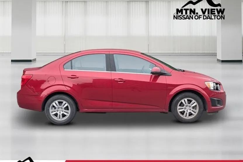 2014 Chevrolet Sonic LT photo 1