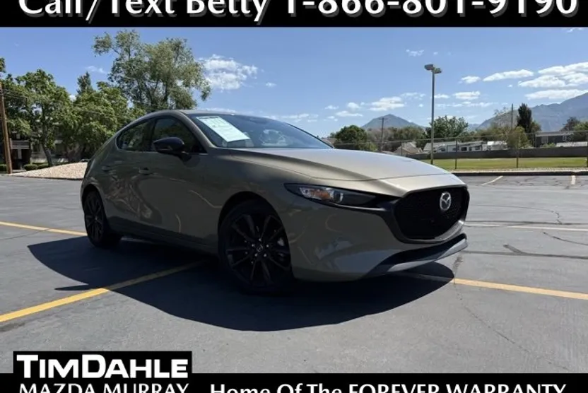 2024 Mazda Mazda3 Hatchback 2.5 Carbon Turbo photo 1