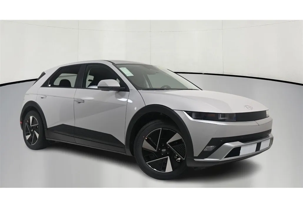 2025 Hyundai Ioniq 5 SE photo 1