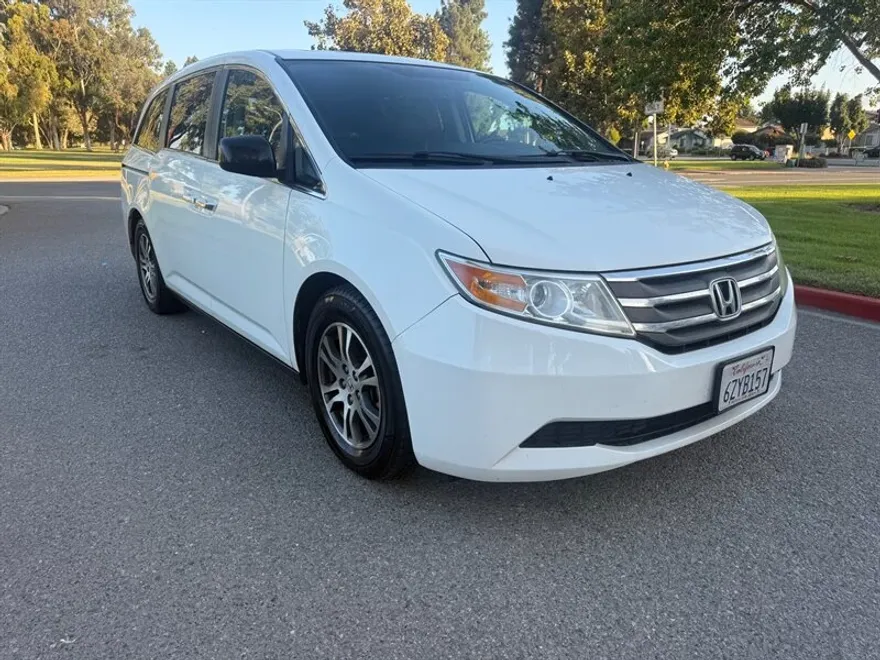 2013 Honda Odyssey EX-L photo 1