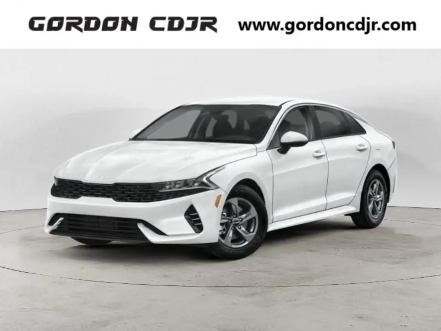 2022 Kia K5 LX photo 1