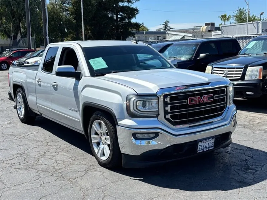 2016 Gmc Sierra 1500 SLE photo 1