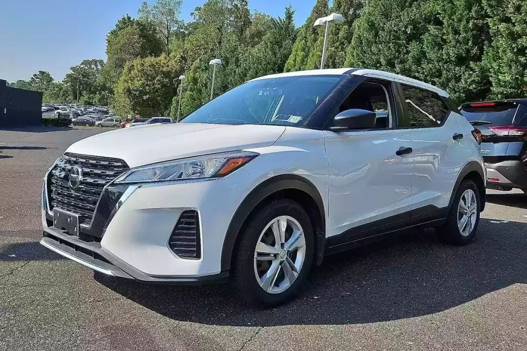2021 Nissan Kicks S photo 1