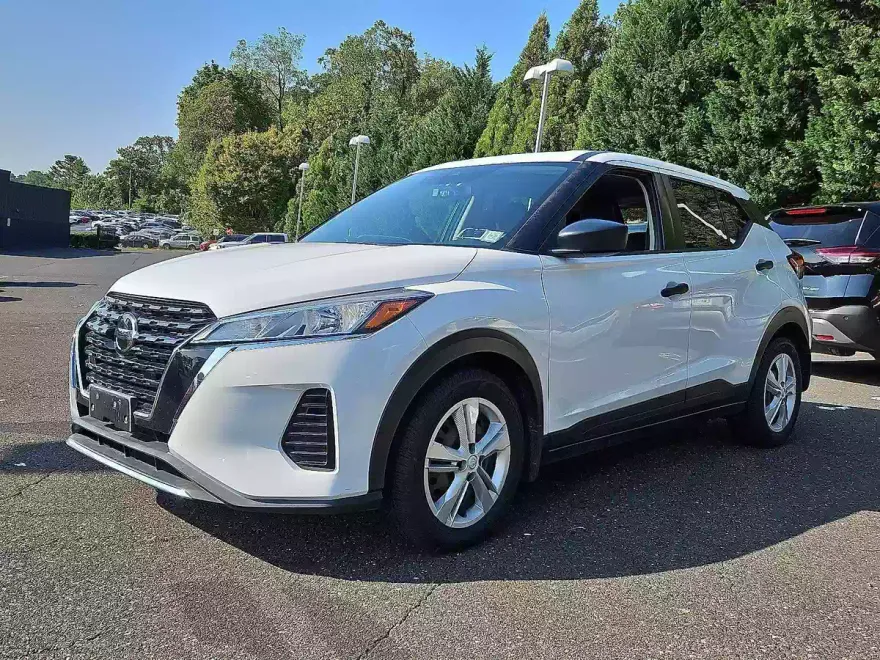 2021 Nissan Kicks S photo 1