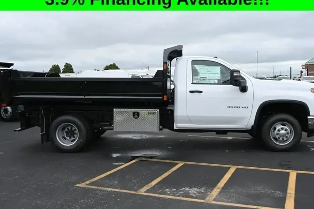2025 Chevrolet Silverado 3500HD Work Truck photo 1