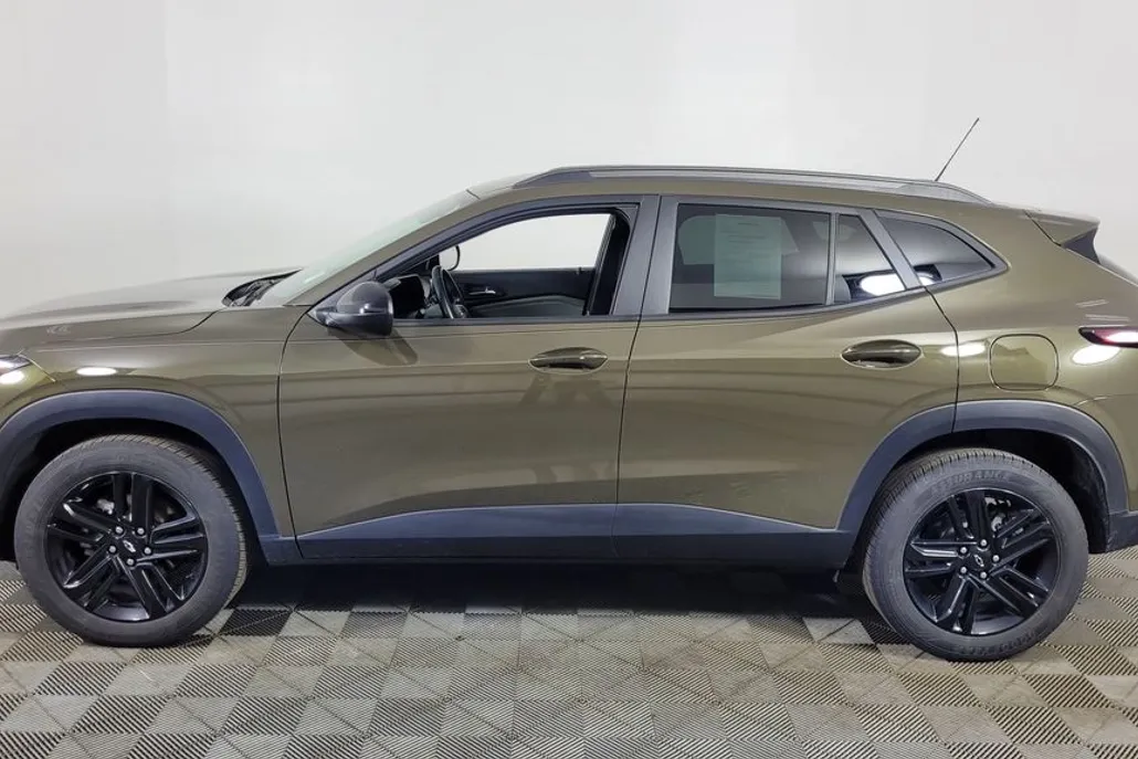 2024 Chevrolet Trax ACTIV photo 1