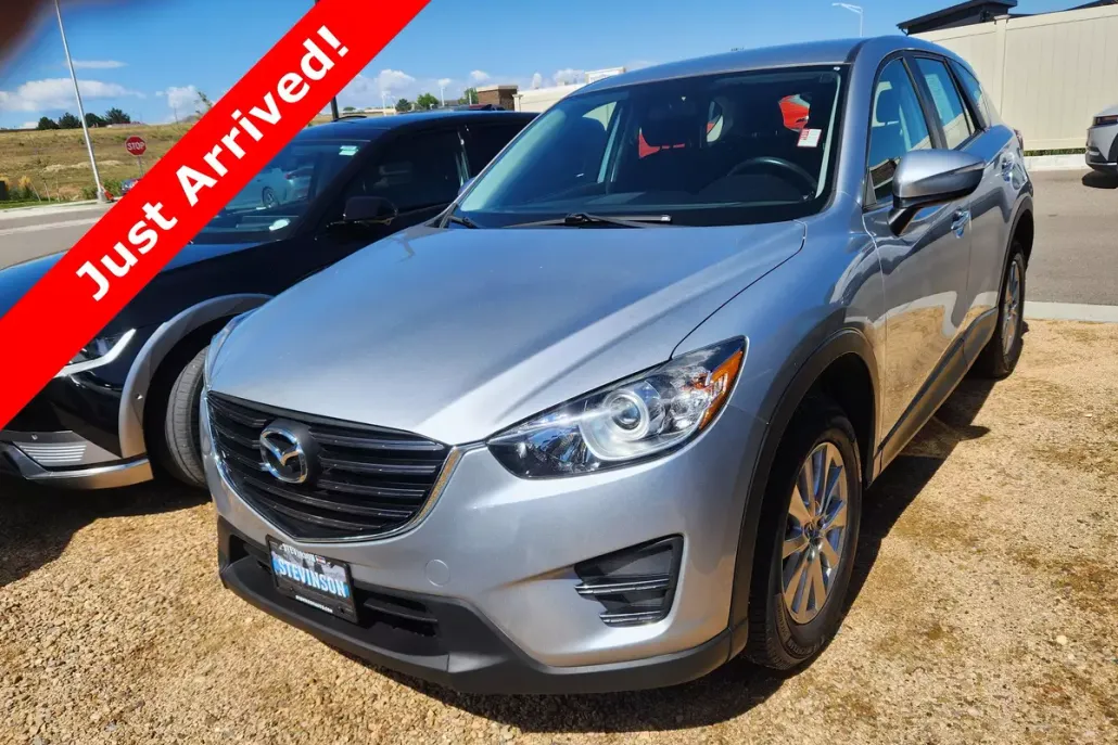 2016 Mazda CX-5 Sport photo 1