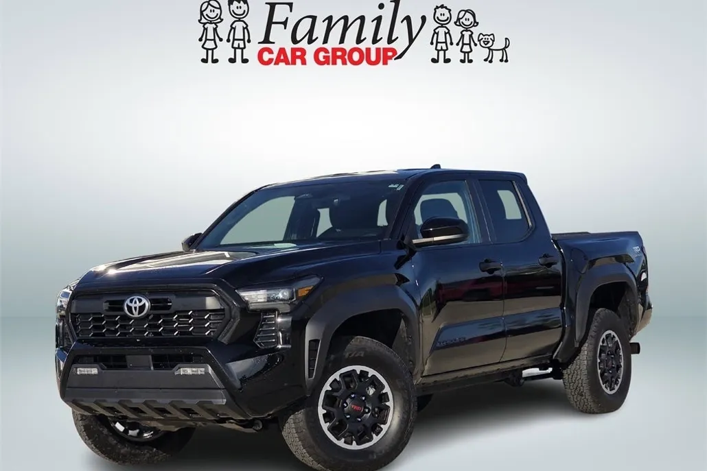 2024 Toyota Tacoma TRD Off-Road photo 1