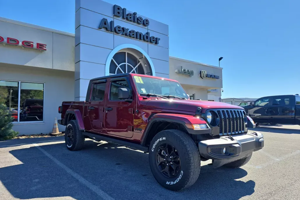 2021 Jeep Gladiator Willys photo 1