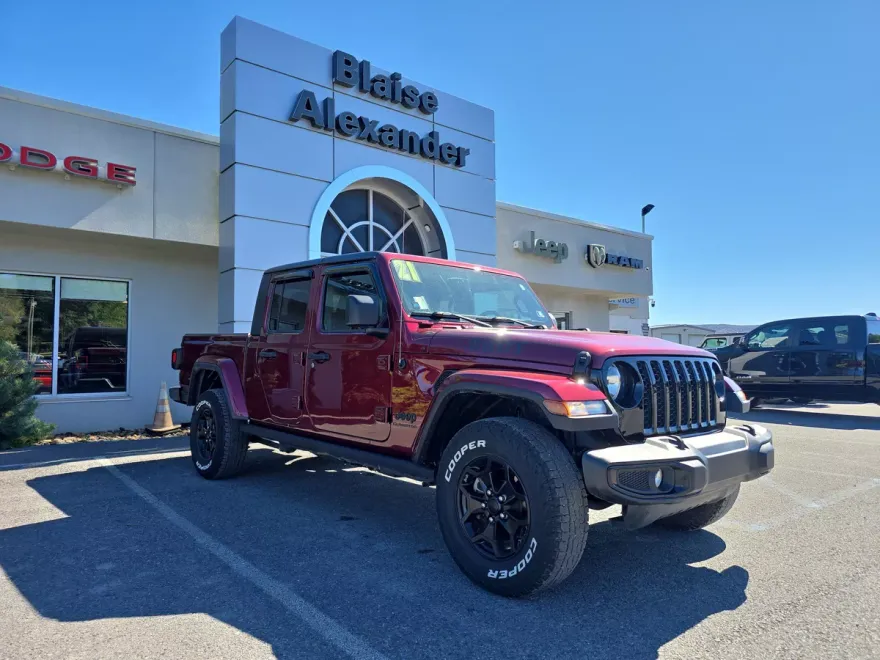 2021 Jeep Gladiator Willys photo 1