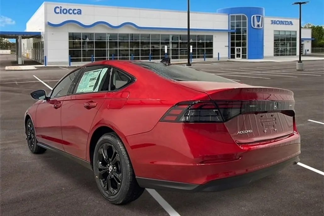 2025 Honda Accord SE photo 1