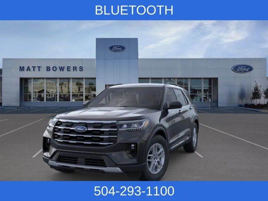 2025 Ford Explorer photo 1