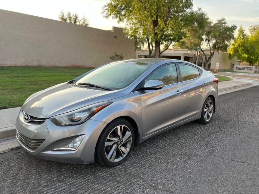 2015 Hyundai Elantra Limited photo 1
