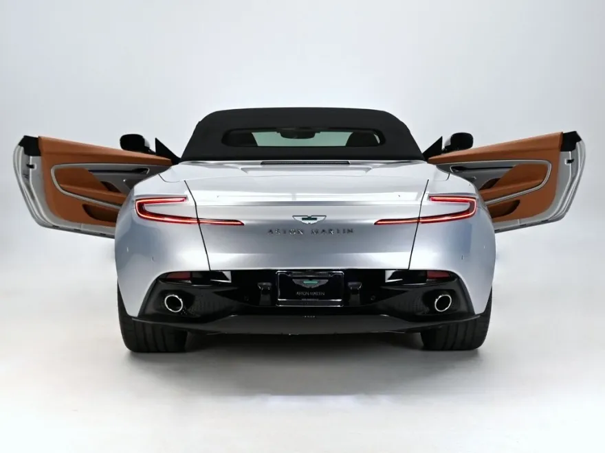 2024 Aston Martin DB12 photo 5