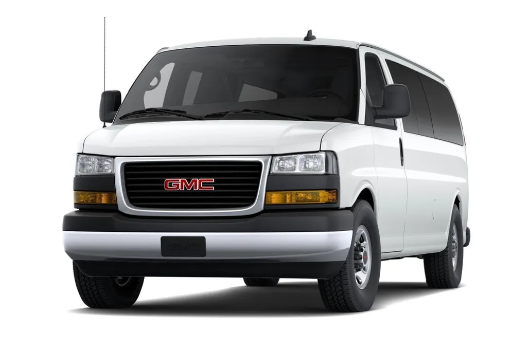 2025 Gmc Savana Passenger 3500 LS photo 1