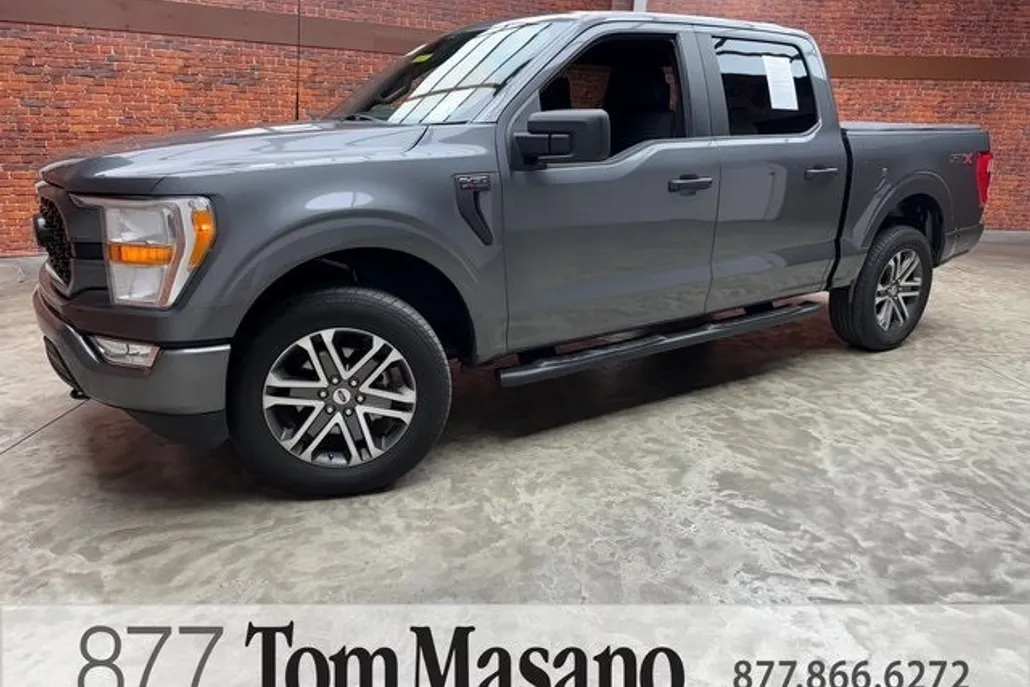 2022 Ford F-150 XL photo 1
