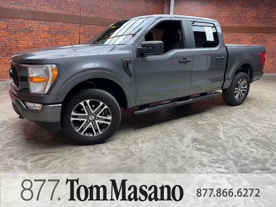 2022 Ford F-150 XL photo 1