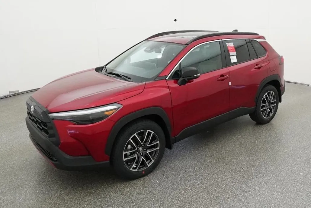 2026 Toyota Corolla Cross XLE photo 1
