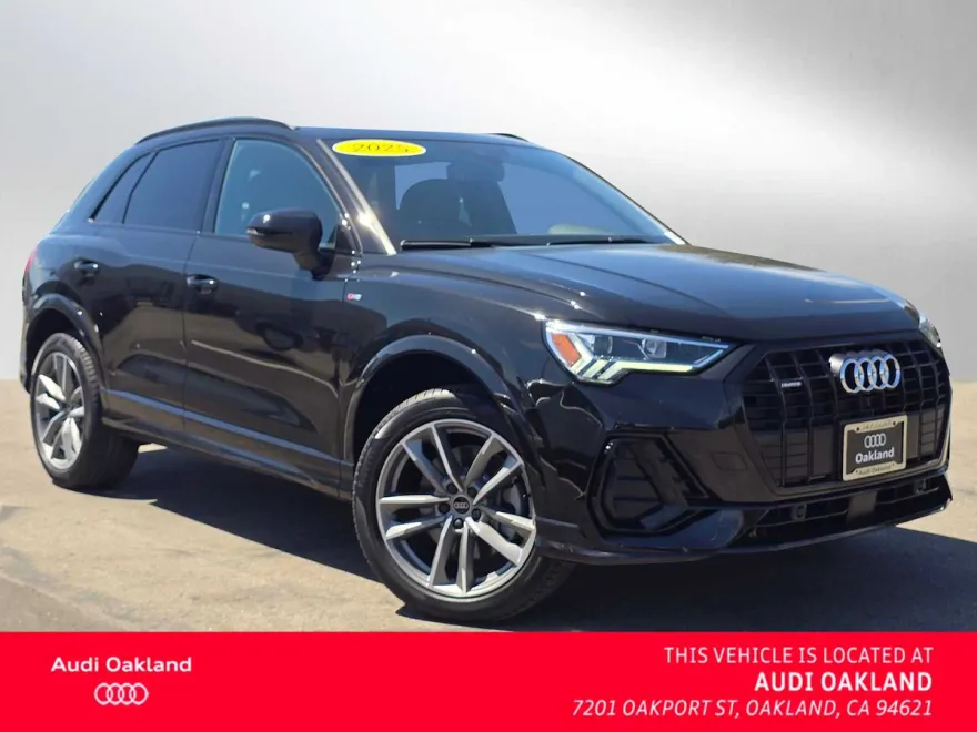 2025 Audi Q3 S line Premium 45 TFSI photo 1