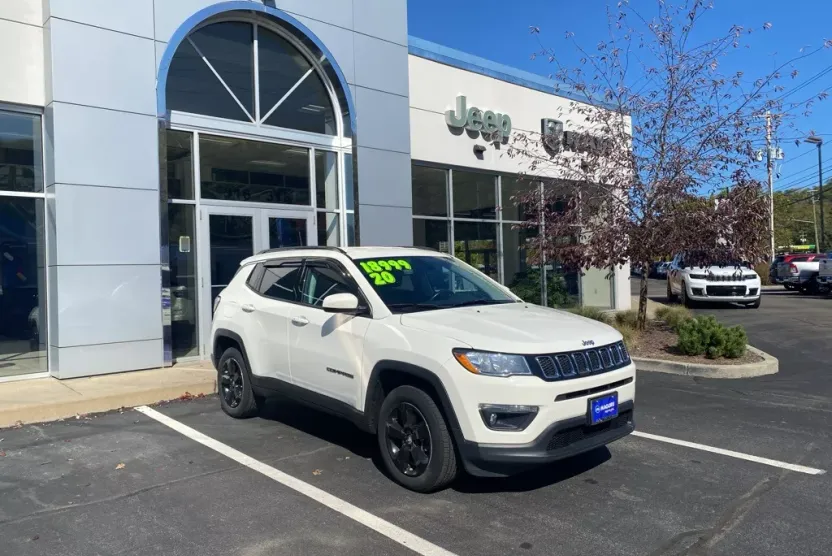 2020 Jeep Compass Latitude photo 1