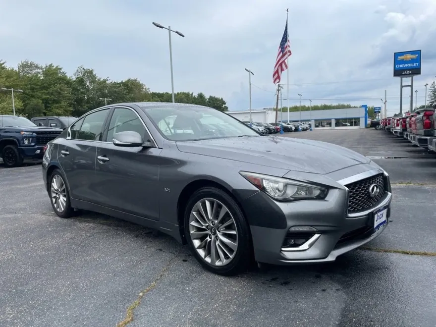 2018 Infiniti Q50 3.0t LUXE photo 1