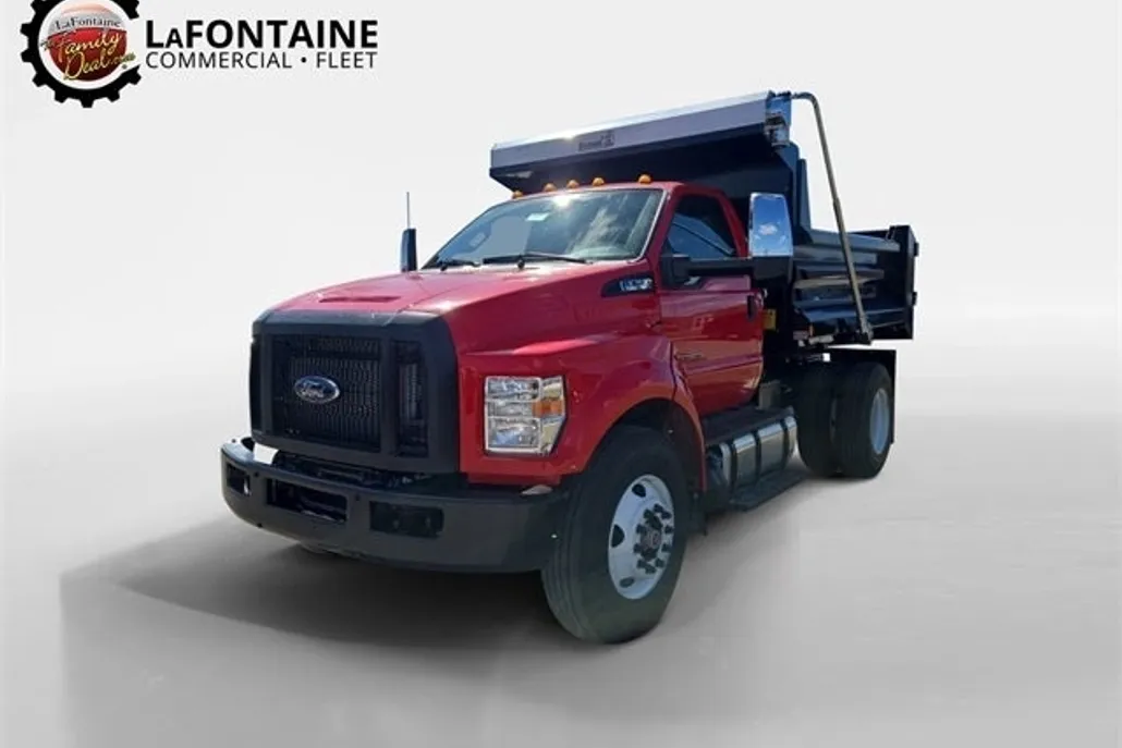 2025 Ford F-750 photo 1